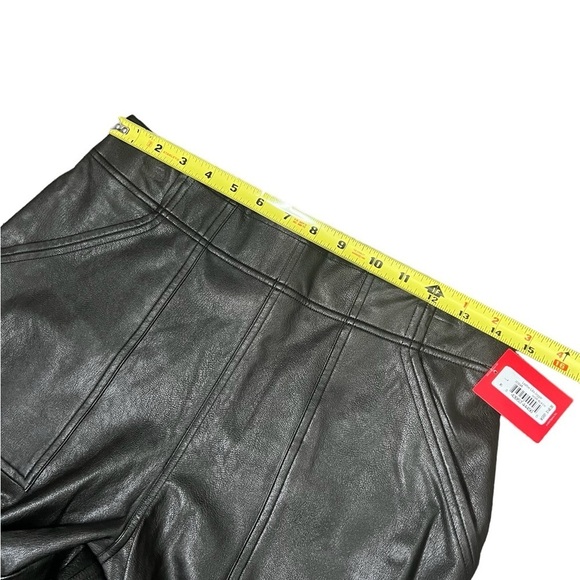 Spanx Women’s Black Leather Like Jogger Rise High - Picture 15 of 17